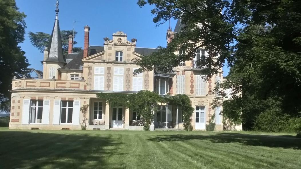 Chateau De Maucouvent Challuy Eksteriør bilde