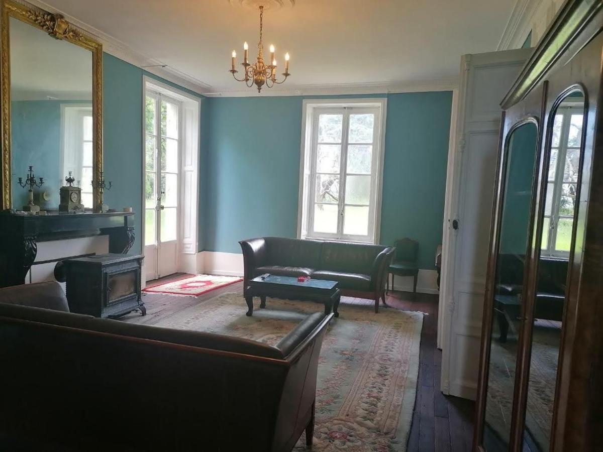 Chateau De Maucouvent Challuy Eksteriør bilde
