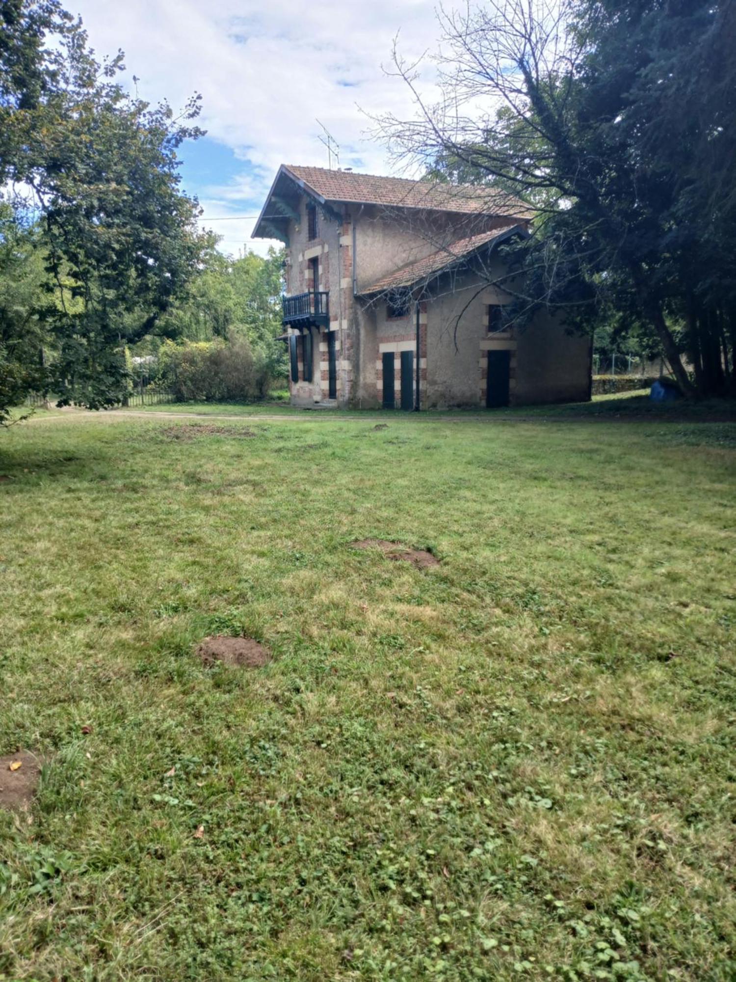 Chateau De Maucouvent Challuy Eksteriør bilde